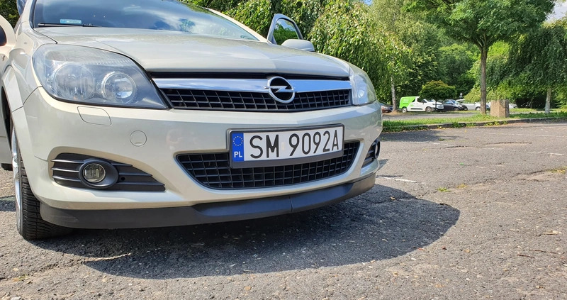 Opel Astra cena 15000 przebieg: 150000, rok produkcji 2007 z Mysłowice małe 121